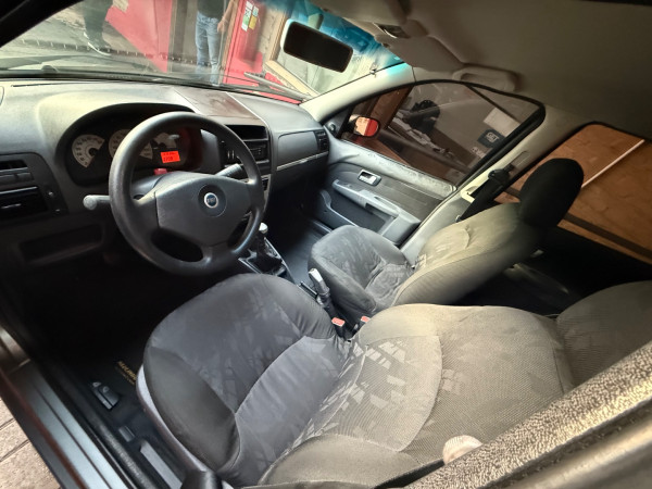FIAT Palio 1.0 4P ELX FLEX ATTRACTIVE