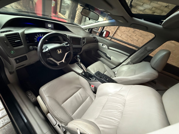 HONDA Civic 1.8 16V 4P FLEX EXS AUTOMÁTICO
