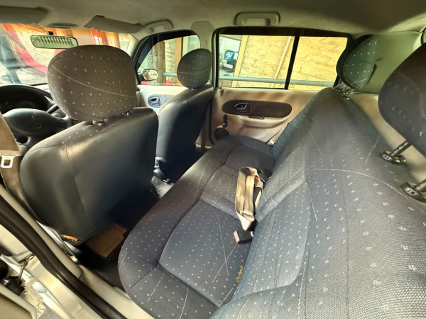 Clio Hatch 1.0 16V 4P EXPRESSION
