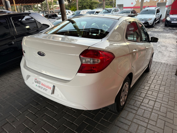 Ka + Sedan 1.5 12V 4P TI-VCT SE FLEX