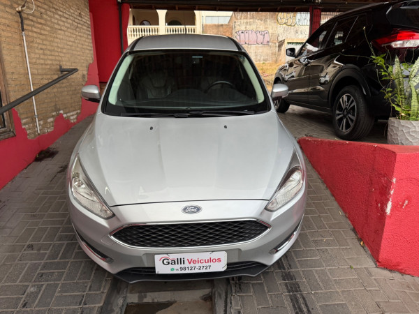 Focus Sedan 2.0 16V 4P FLEX SE PLUS FASTBACK POWERSHIFT AUTOMÁTICO