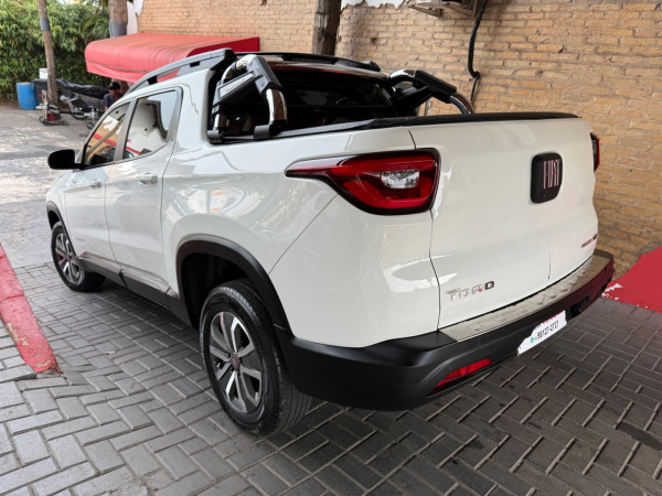 Toro 1.8 16V 4P FLEX FREEDOM AUTOMÁTICO