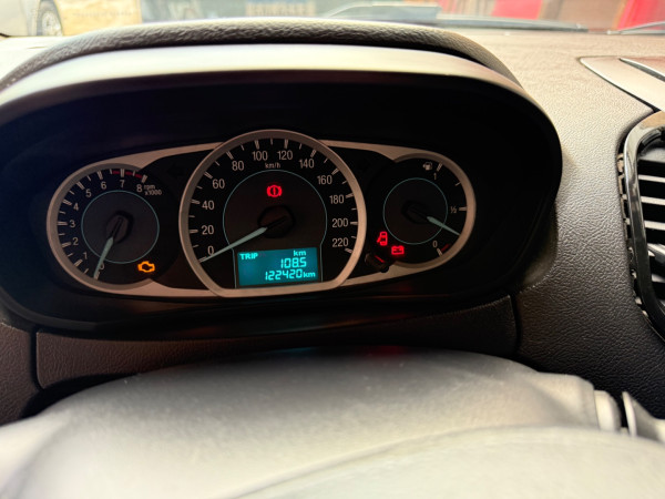 Ka Hatch 1.5 12V 4P TI-VCT SE FLEX