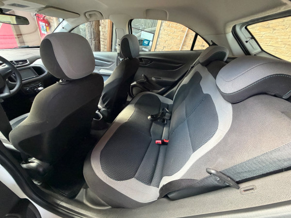 CHEVROLET Onix Hatch 1.0 4P FLEX LS