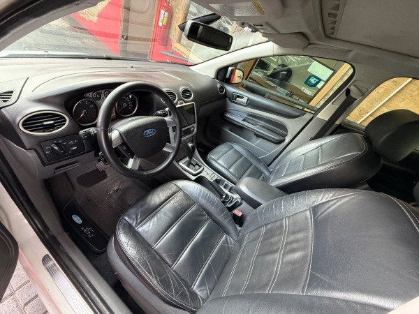 Focus Hatch 2.0 16V 4P TITANIUM PLUS FLEX
