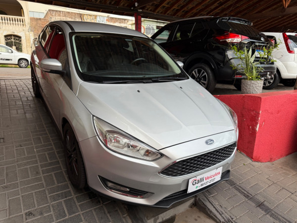 Focus Sedan 2.0 16V 4P FLEX SE PLUS FASTBACK POWERSHIFT AUTOMÁTICO