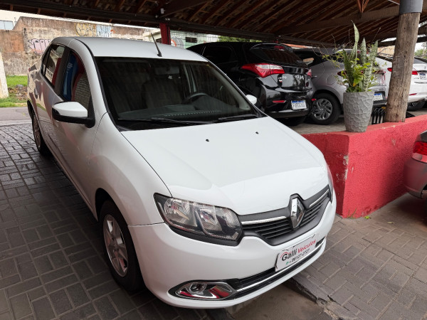 RENAULT Logan 1.6 4P FLEX DINAMIQUE EASY-R AUTOMATIZADO