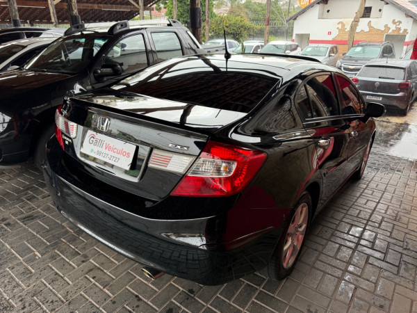 HONDA Civic 1.8 16V 4P FLEX EXS AUTOMÁTICO