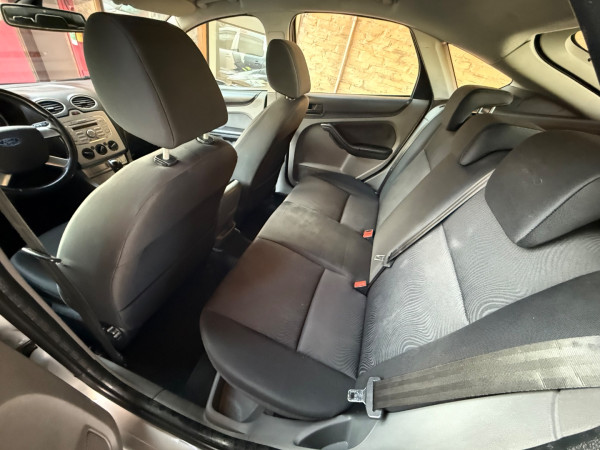 Focus Hatch 2.0 16V 4P GLX FLEX AUTOMÁTICO