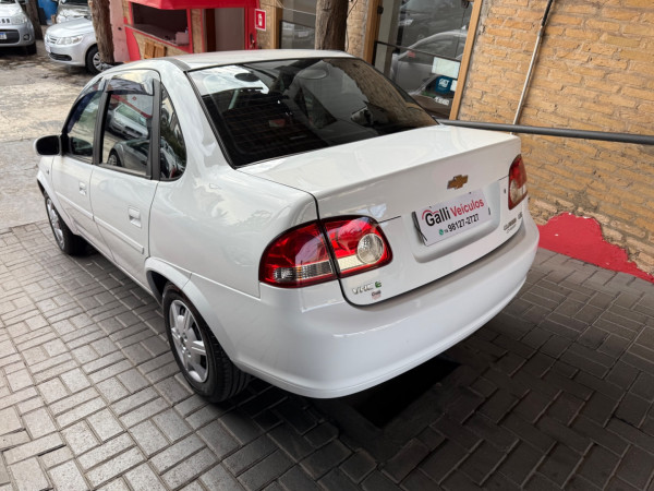 Classic Sedan 1.0 4P VHCE FLEX LS