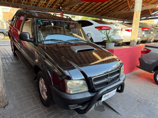 S10 2.8 12V EXECUTIVE CABINE DUPLA TURBO DIESEL