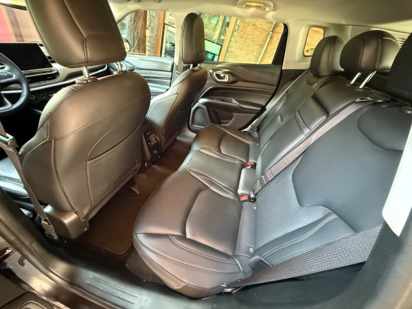 Compass 1.3 16V 4P FLEX LONGITUDE T270 TURBO AUTOMÁTICO