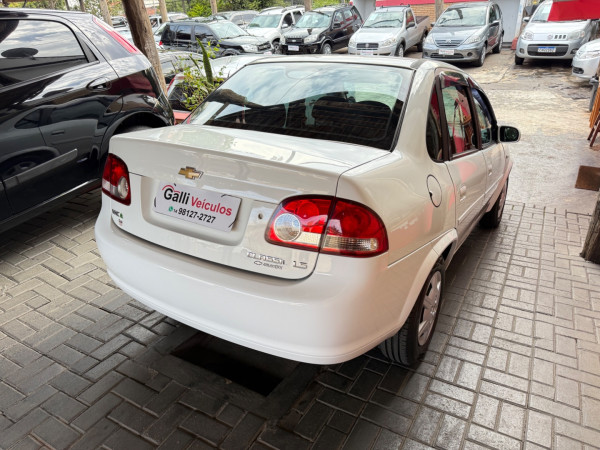 Classic Sedan 1.0 4P VHCE FLEX LS