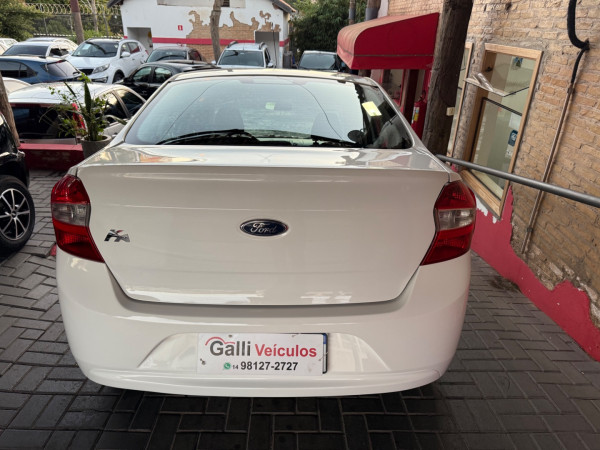 Ka + Sedan 1.5 12V 4P TI-VCT SE FLEX