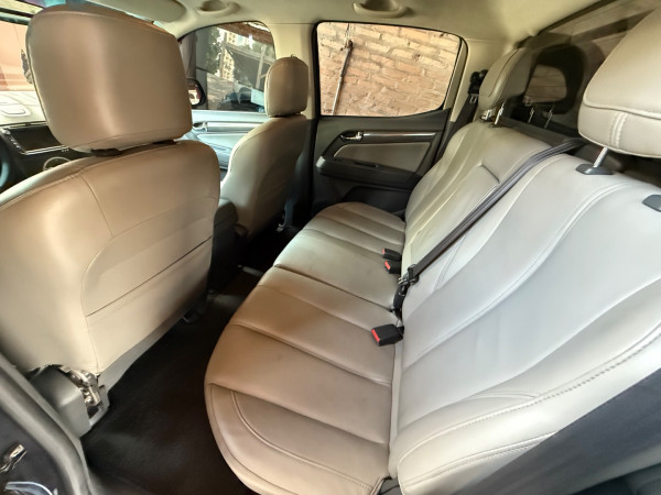 S10 2.8 16V LTZ CABINE DUPLA 4X4 TURBO DIESEL AUTOMÁTICO