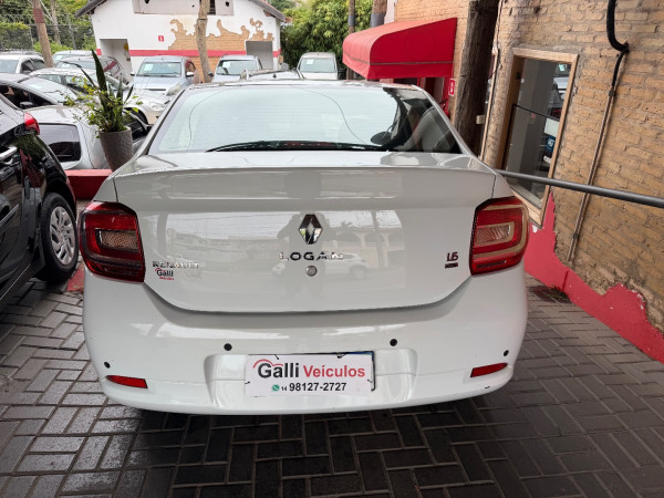 RENAULT Logan 1.6 4P FLEX DINAMIQUE EASY-R AUTOMATIZADO