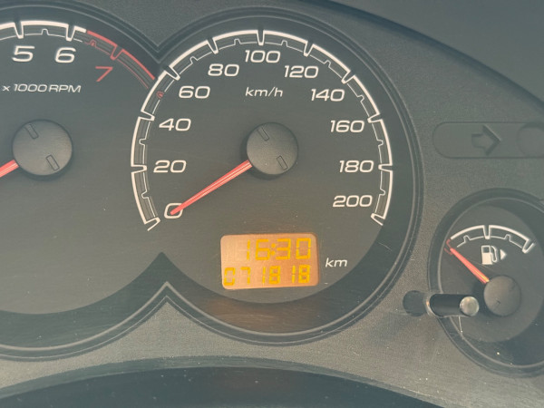 Classic Sedan 1.0 4P VHCE FLEX LS