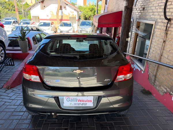 CHEVROLET Onix Hatch 1.0 4P FLEX JOY