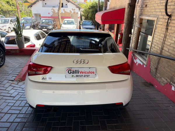 AUDI A1 1.4 16V 4P TFSI ATRACTION S-TRONIC AUTOMÁTICO