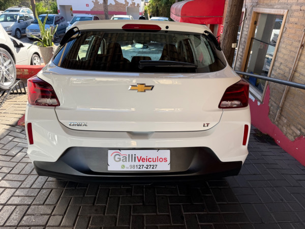 CHEVROLET Onix Hatch 1.0 4P FLEX LT