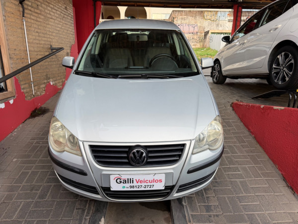 VOLKSWAGEN Polo Sedan 1.6 4P