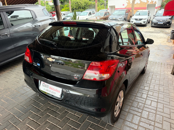 CHEVROLET Onix Hatch 1.0 4P FLEX JOY