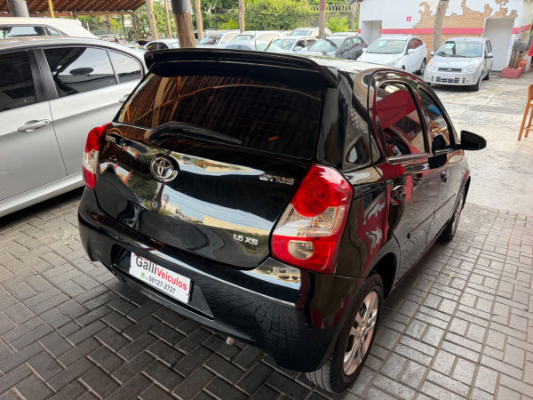 TOYOTA Etios Hatch 1.5 16V 4P FLEX XS