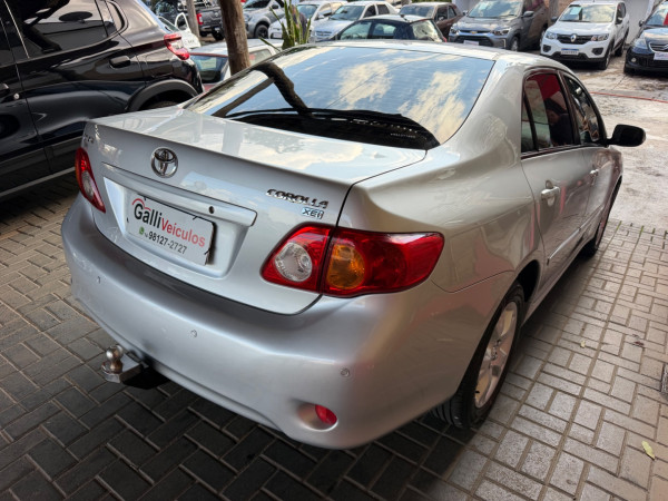 TOYOTA Corolla 1.8 16V 4P XEI AUTOMÁTICO