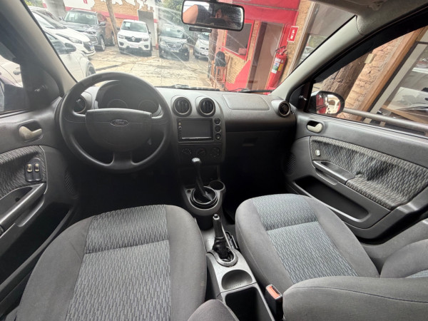 FORD Fiesta Sedan 1.6 4P FLEX