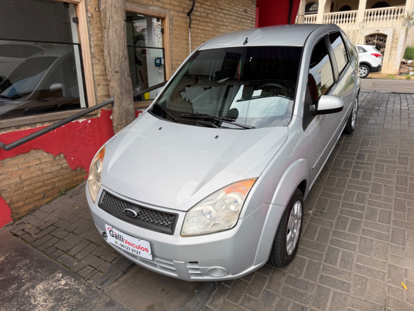 Fiesta Sedan 1.6 4P FLEX