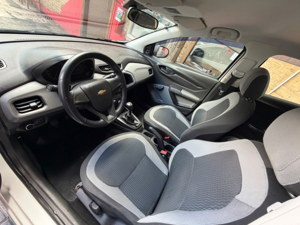 CHEVROLET Onix Hatch 1.0 4P FLEX LS