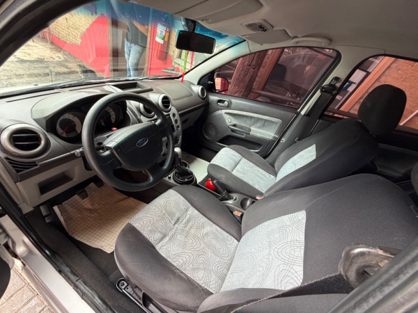 FORD Fiesta Sedan 1.6 4P FLEX