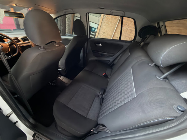 VOLKSWAGEN Fox 1.6 4P COMFORTLINE FLEX