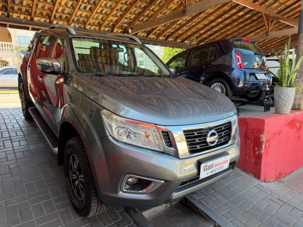 NISSAN Frontier 2.3 16V SE 4X4 CABINE DUPLA BI-TURBO DIESEL AUTOMÁTICO