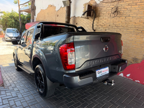 NISSAN Frontier 2.3 ATTACK CABINE DUPLA 4X4 BI-TURBO DIESEL AUTOMÁTICO