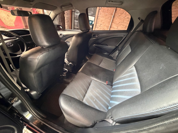 TOYOTA Etios Hatch 1.5 16V 4P FLEX XS
