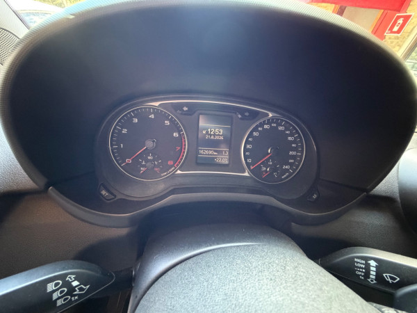 AUDI A1 1.4 16V 4P TFSI ATRACTION S-TRONIC AUTOMÁTICO