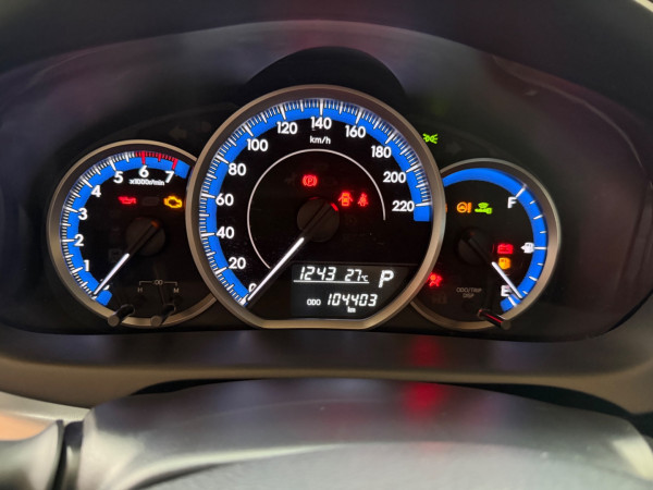 TOYOTA Yaris Hatch 1.5 16V 4P FLEX XL PLUS CONNECT MULTIDRIVE AUTOMÁTICO CVT