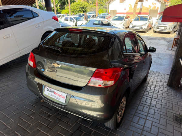 CHEVROLET Onix Hatch 1.0 4P FLEX JOY