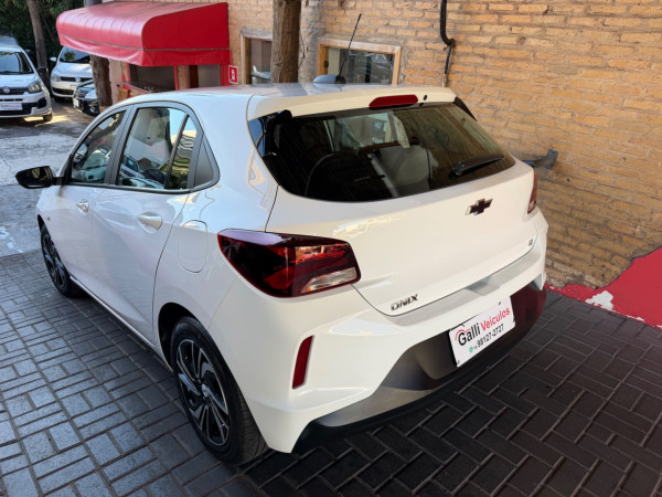 CHEVROLET Onix Hatch 1.0 12V 4P FLEX LT