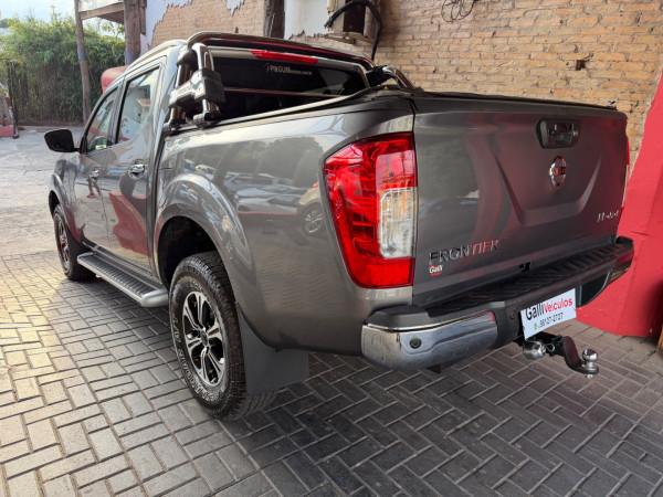NISSAN Frontier 2.3 16V LE 4X4 CABINE DUPLA BI-TURBO DIESEL AUTOMÁTICO
