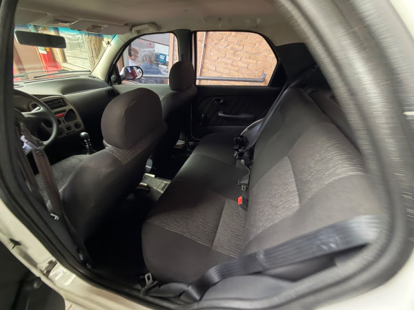 FIAT Palio 1.0 4P FIRE FLEX CELEBRATION