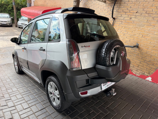 FIAT Idea 1.8 16V 4P ADVENTURE FLEX LOCKER