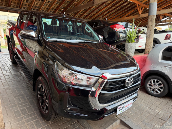 TOYOTA Hilux Caminhonete 2.8 16V SRV 4X4 DIESEL CABINE DUPLA AUTOMÁTICO
