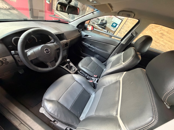 CHEVROLET Vectra Sedan 2.0 4P EXPRESSION