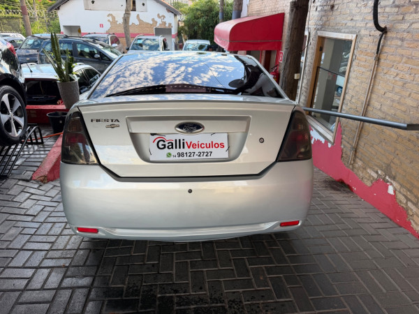 FORD Fiesta Sedan 1.0 4P FLEX