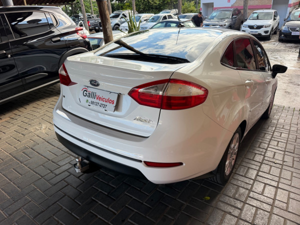 FORD Fiesta Sedan 1.6 4P FLEX SE POWERSHIFT AUTOMÁTICO