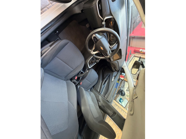 CHEVROLET Onix Hatch 1.0 4P FLEX LT