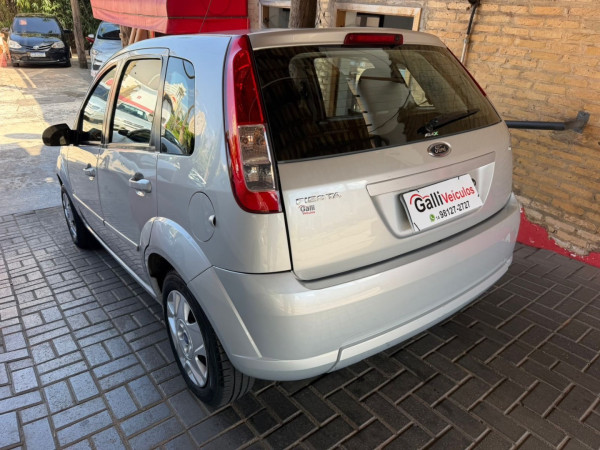FORD Fiesta Hatch 1.6 4P FLEX