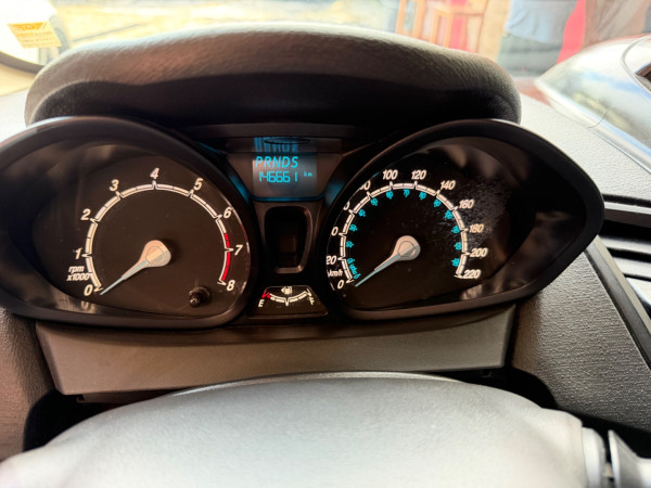 FORD Fiesta Sedan 1.6 4P FLEX SE POWERSHIFT AUTOMÁTICO